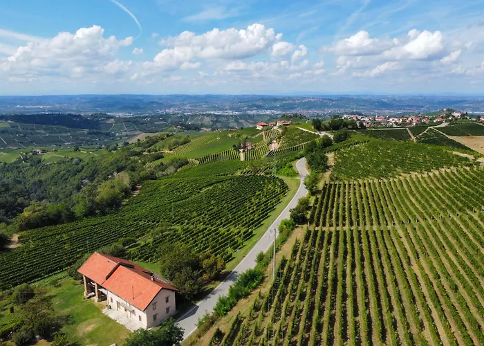 Konukevi Il Girasole - Langhe Treiso